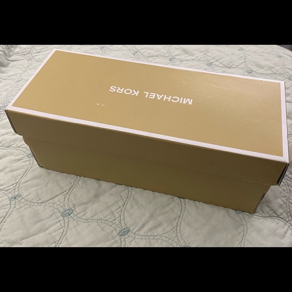 Michael Kors shoe box - Picture 3 of 3